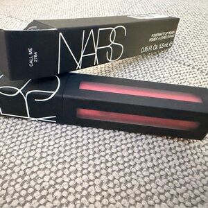 NARS
Powermatte Lip Pigment
Liquid Lipstick in Call Me